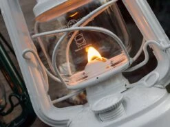 Feuerhand Baby Special 276 Pure White Stormlamp -Buiten Kamperen feuerhand stormlamp wit 2 ecommerce 16c5