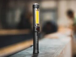 Nebo Big Larry 2 Zaklamp -Buiten Kamperen nebo big larry 2 zaklamp3 ecommerce bfd4