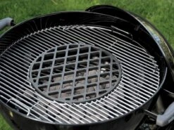 Weber Gourmet BBQ System Grillrooster -Buiten Kamperen weber gourmet bbq system grillrooster 2 ecommerce 451d 1